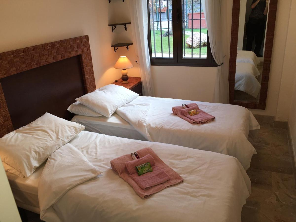 Luxury 2-Bedrooms & Bathrooms Estepona Apartment 외부 사진