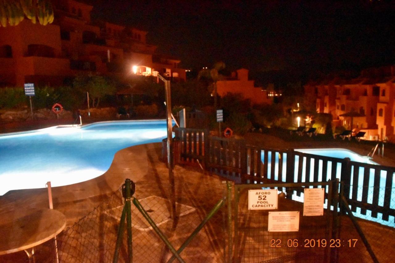 Luxury 2-Bedrooms & Bathrooms Estepona Apartment 외부 사진