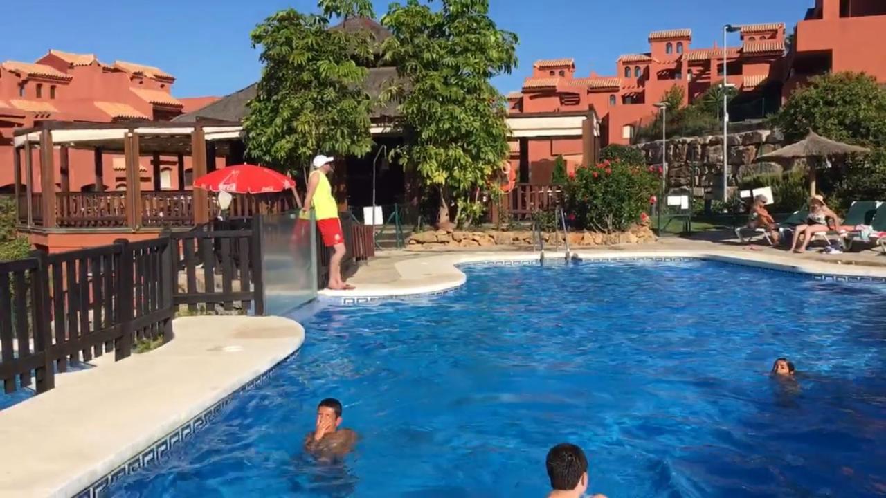 Luxury 2-Bedrooms & Bathrooms Estepona Apartment 외부 사진