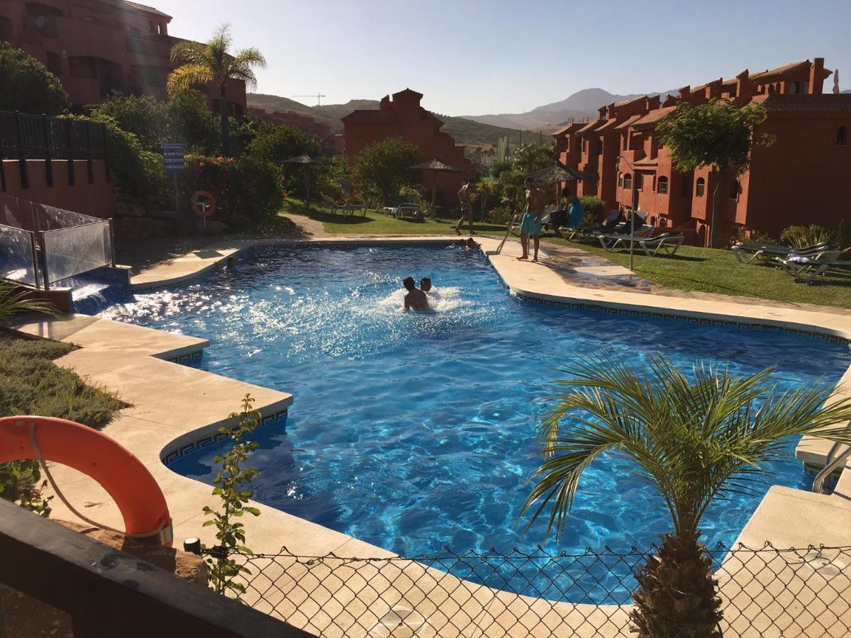 Luxury 2-Bedrooms & Bathrooms Estepona Apartment 외부 사진